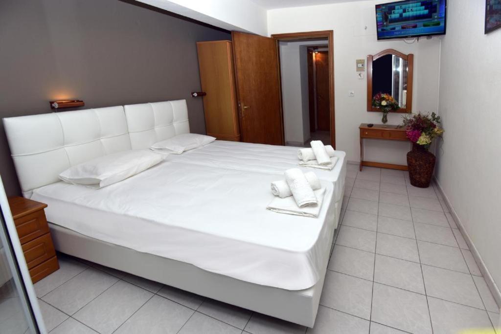 El Greco Hotel Olympic Beach Olympiakí Aktí エクステリア 写真